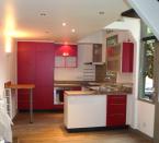 Philippe Nourisson, Menuisier- - agencement-decoration-interieur - catalogue-espace-cuisine - Cuisine rouge et granit